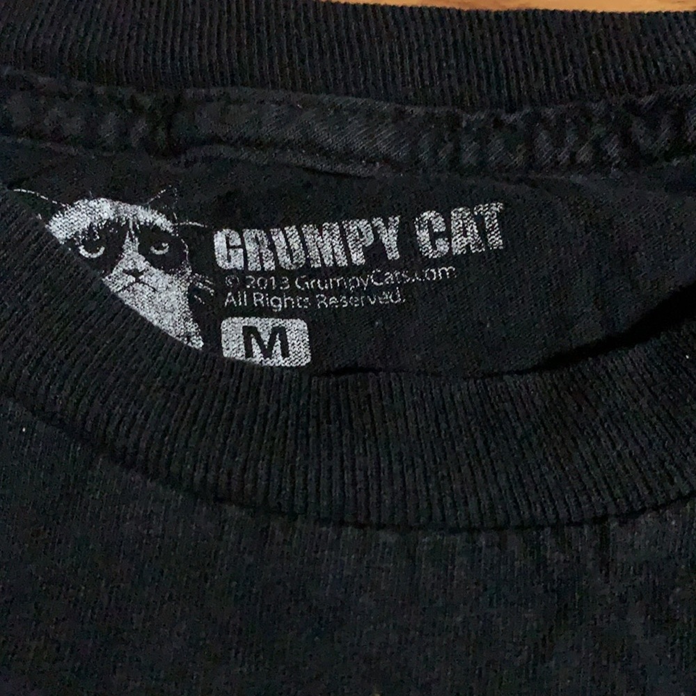 Grumpy Cat Tshirt - image 4